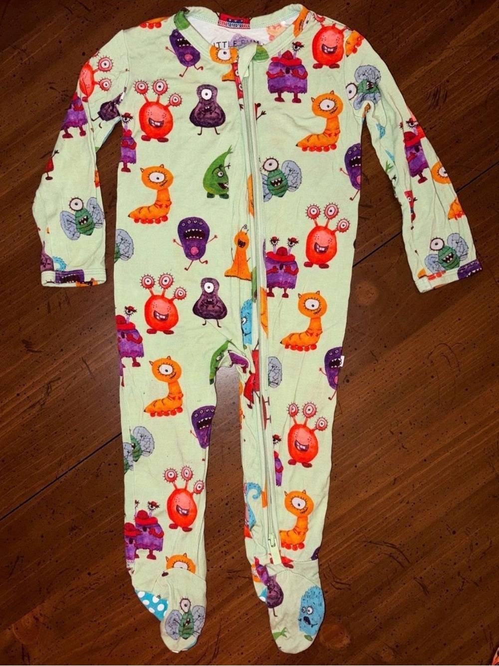 Little Bum Bums Sleeper/Romper sz 12-18M